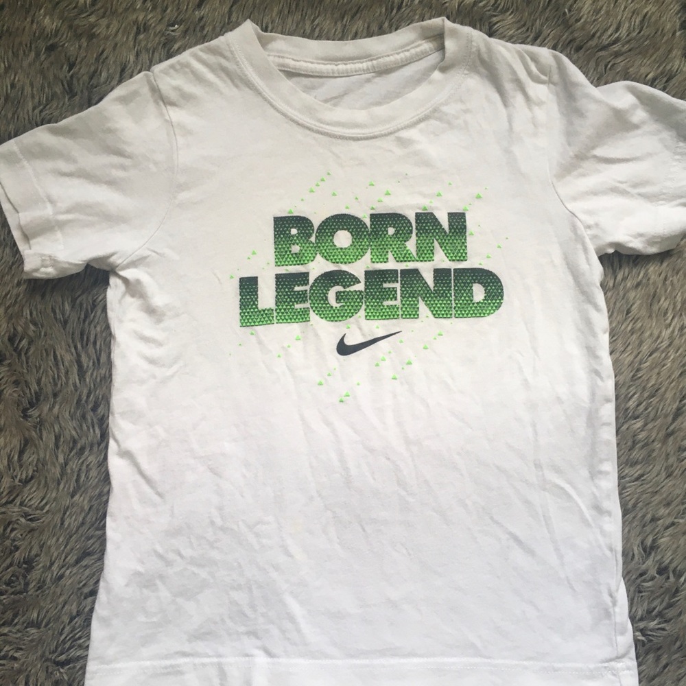 Nike boy’s short sleeve white Tshirt size 7